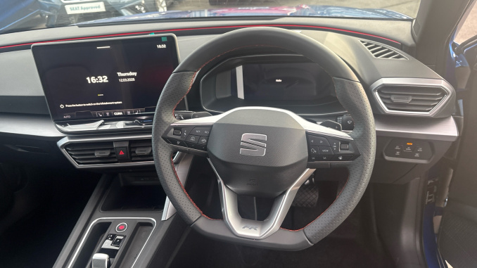 SEAT Leon 2.0 TDI EVO 150 FR Sport 5dr DSG [DAP] Diesel Hatchback - Image 10